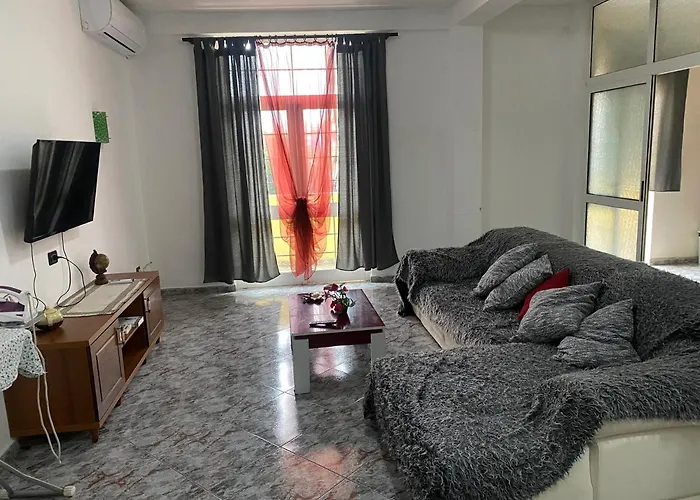 Tirana Apartment *